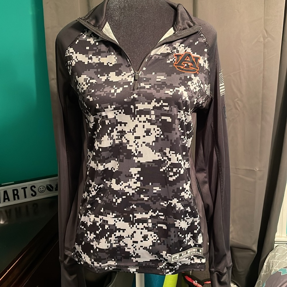 Colosseum Auburn Tigers Black & Gray Digital Camo Quarter-Zip Pullover